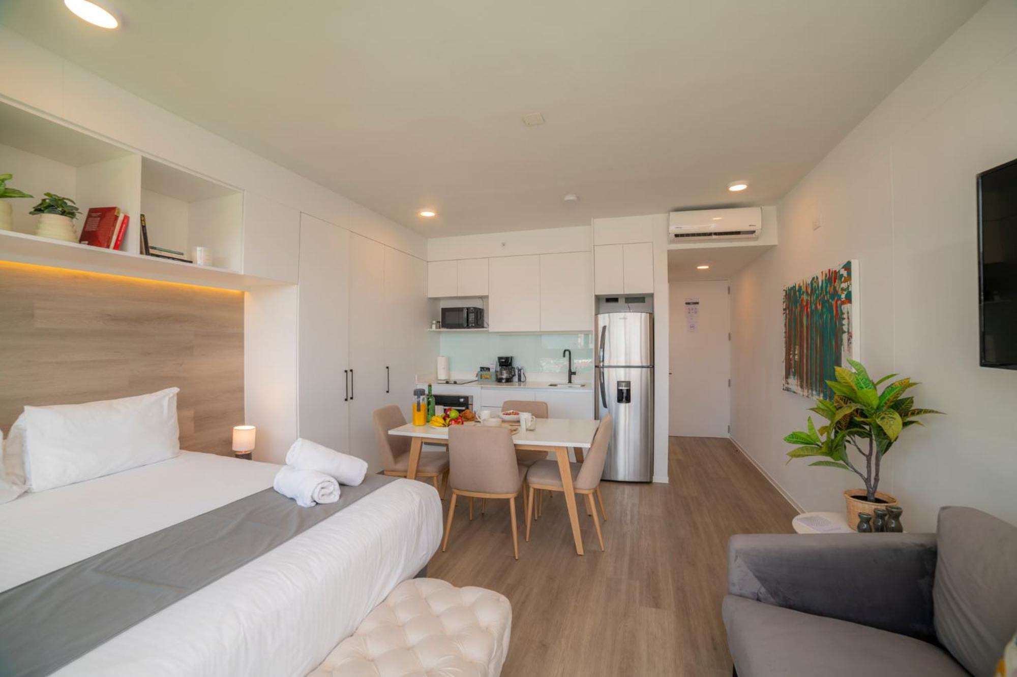 Bee Suites San Jose - Escalante Luaran gambar