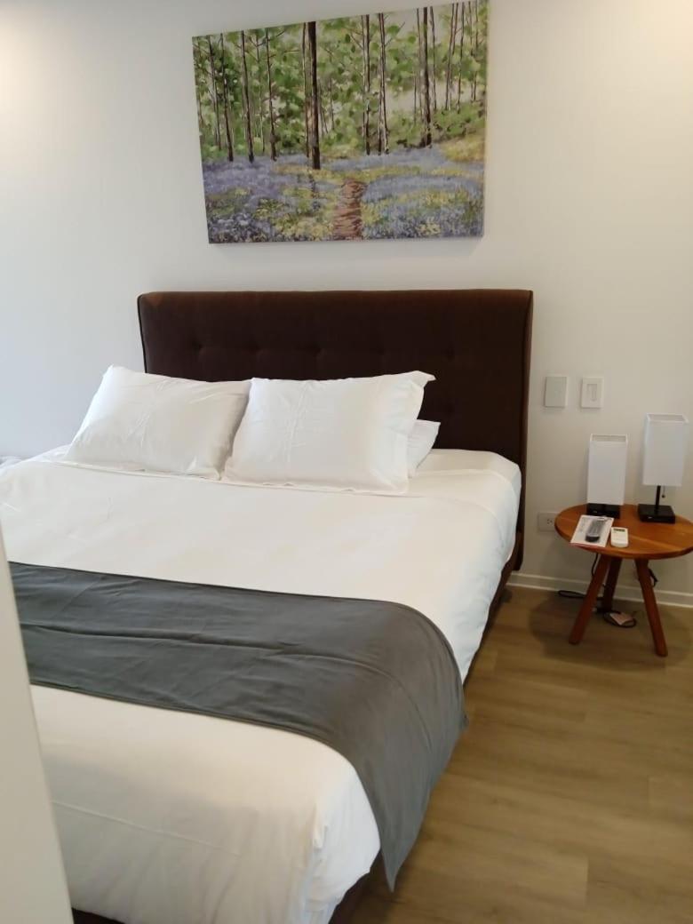 Bee Suites San Jose - Escalante Luaran gambar
