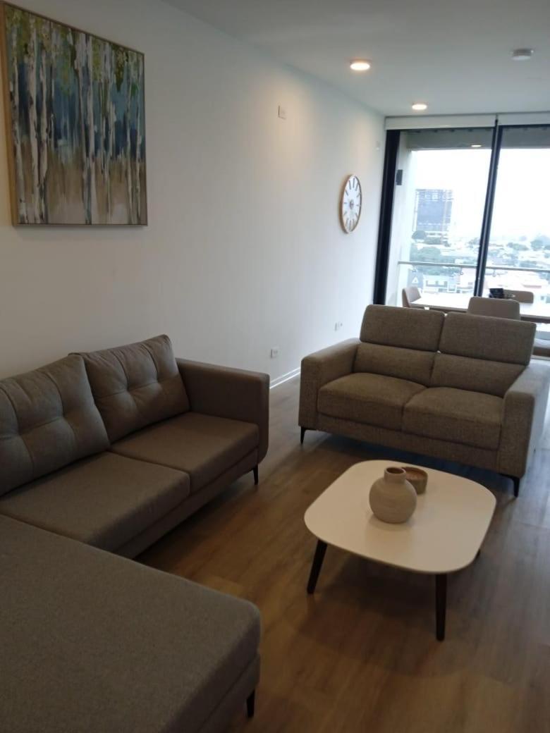 Bee Suites San Jose - Escalante Luaran gambar